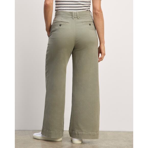 Everlane The Phoebe Trouser in Sage Green 6 - Picture 8 of 8